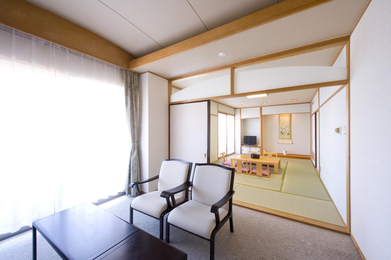 Hôtel Ebino Kogenso à Kirishima Extérieur photo